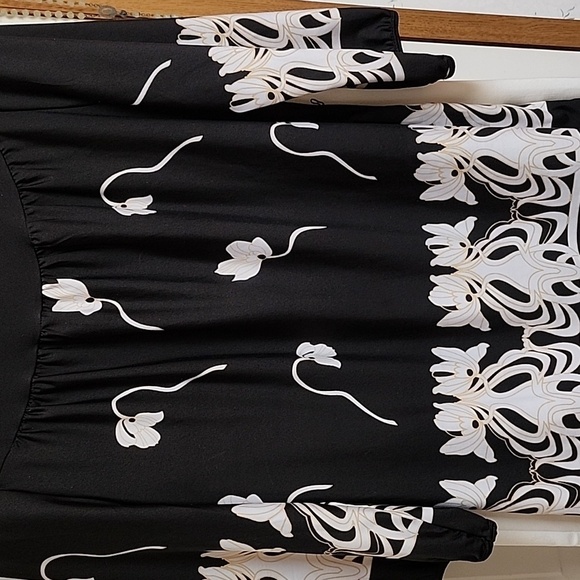 2 piece outfit - Picture 3 of 5